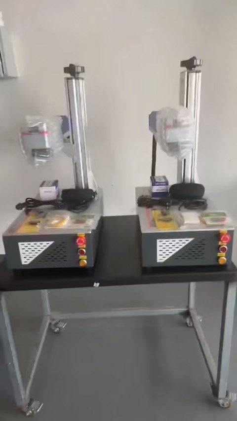 Still from the original FY-LMM02 desktop machine demonstration